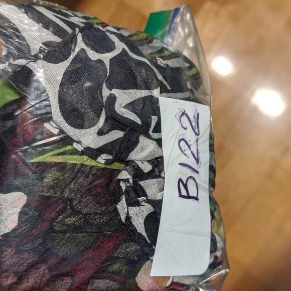 Vintage KENZO silk floral scarf 68inch long - Picture 7 of 7